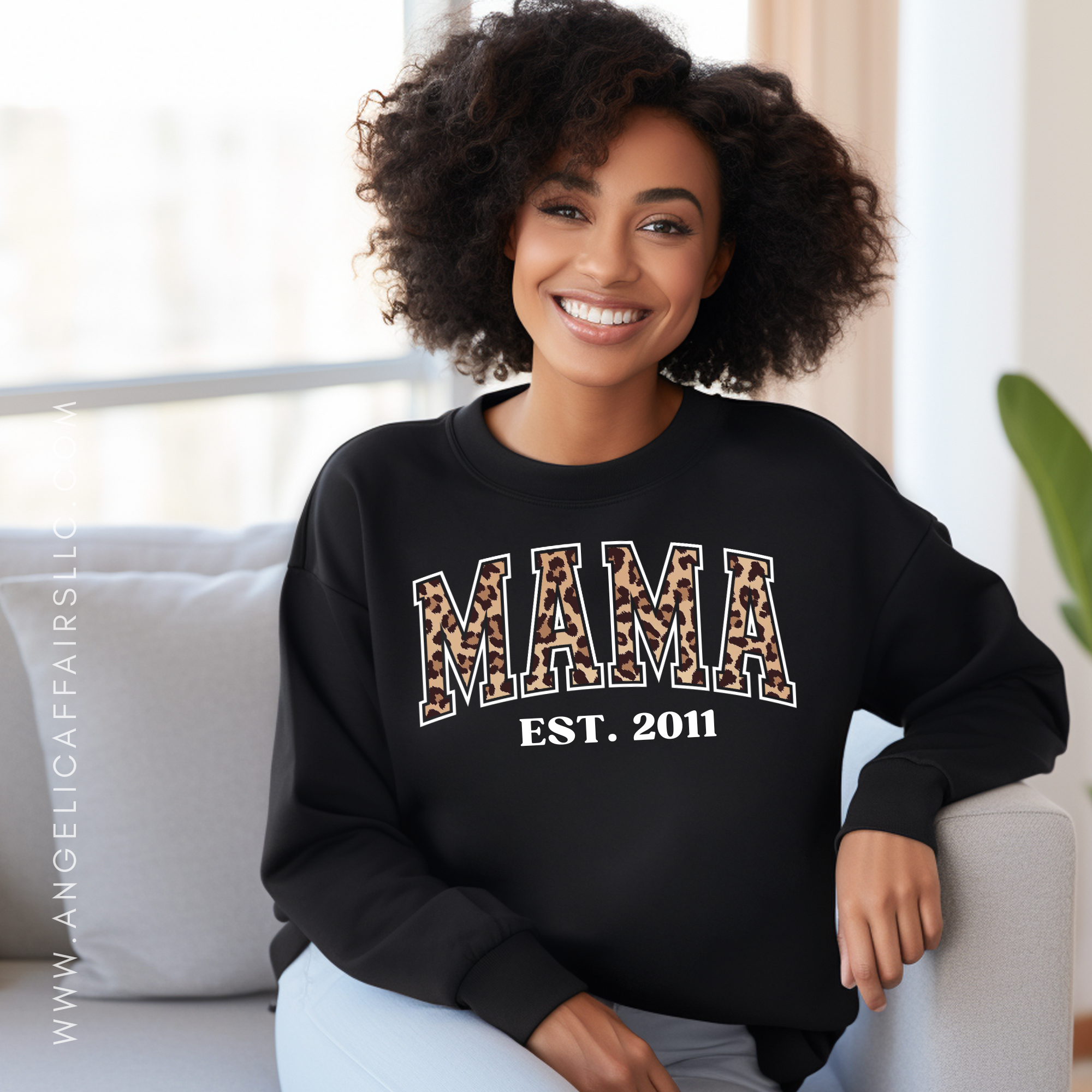 "MAMA" Leopard Sweatshirt